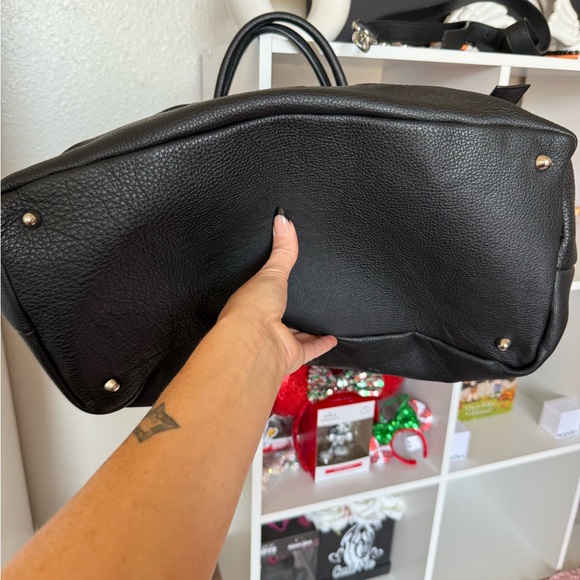 Iopelle skull tote - Picture 3 of 5